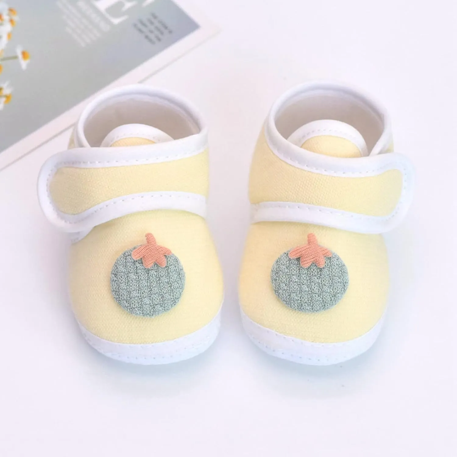 JINCAIHONG Baby Walking Shoes Boys Girls Breathable Barefoot Sneakers Lightweight Non Slip Footwear for Infants