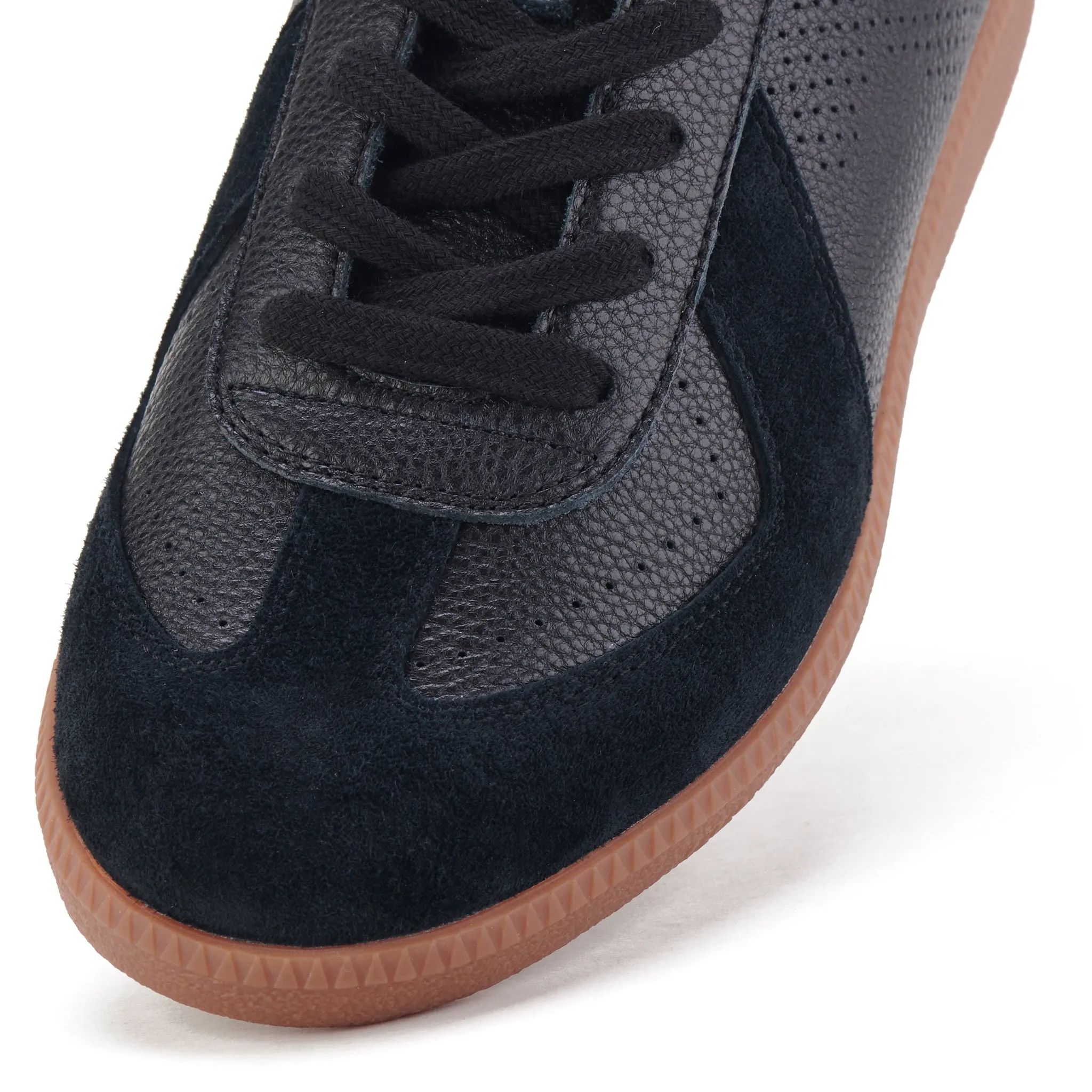 Pace Black/Gum